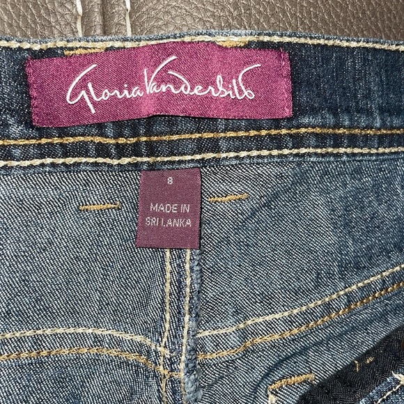 Gloria Vanderbilt Size 8 women’s denim, capris, raw hem.‎ Preowned. - Picture 3 of 7